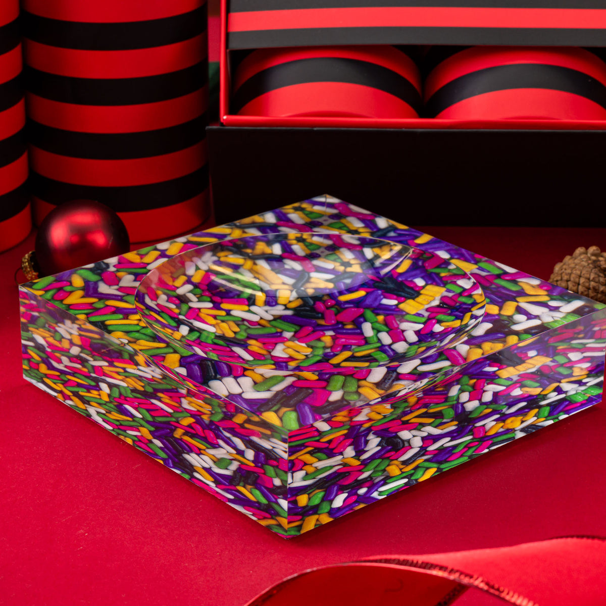 SweetArt™ Fun Pastel Candy Dish